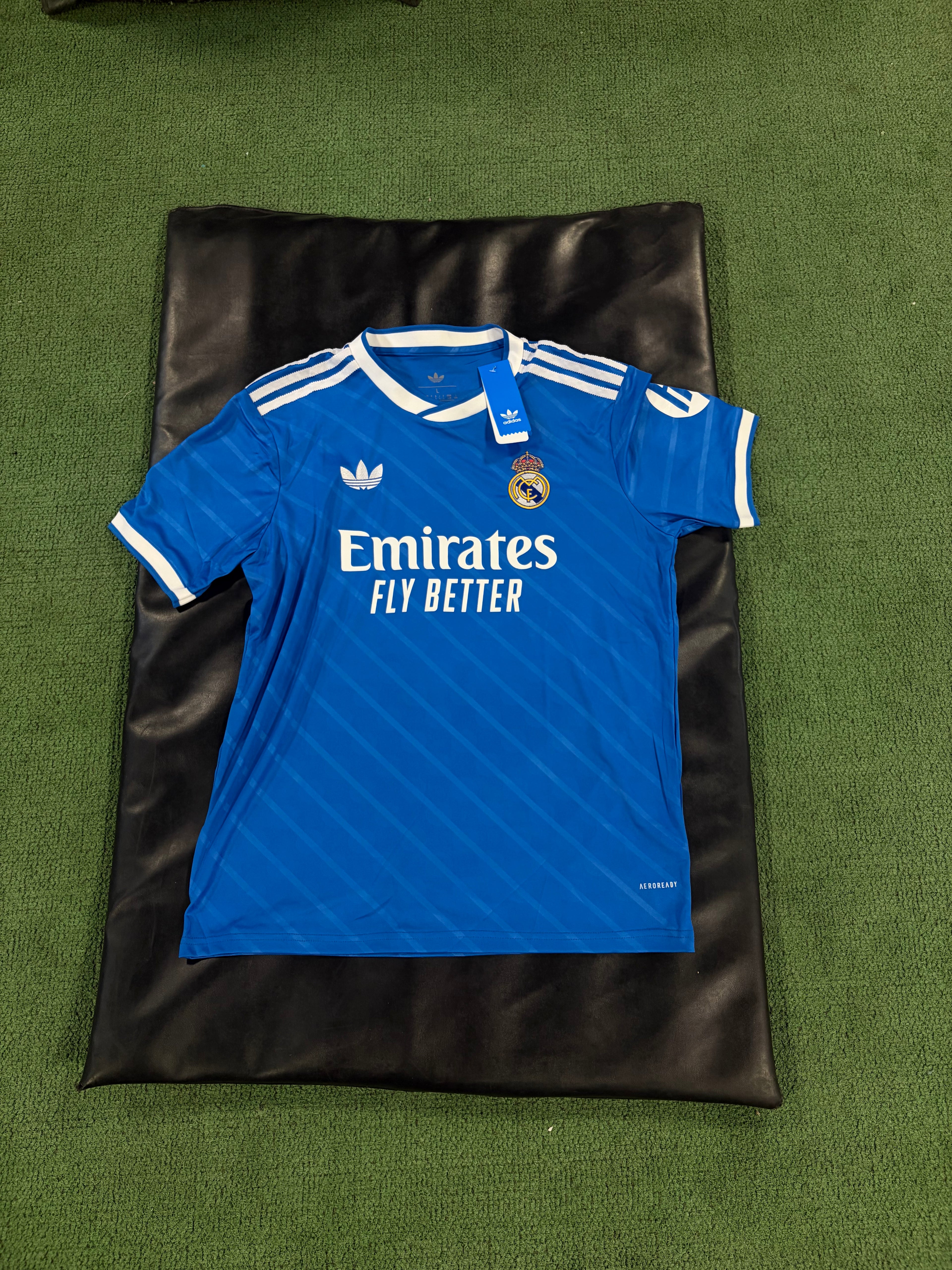 Jersey Real Madrid 2025/2026 Alternativa